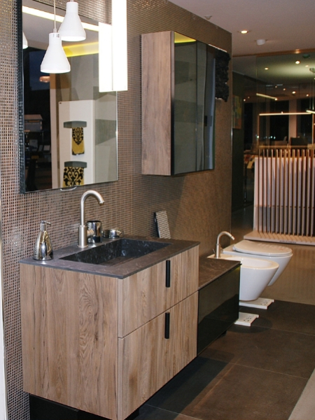 Vertigo Puntotre: Arredo Bagno Moderno con Finitura Dark Rock Ford 