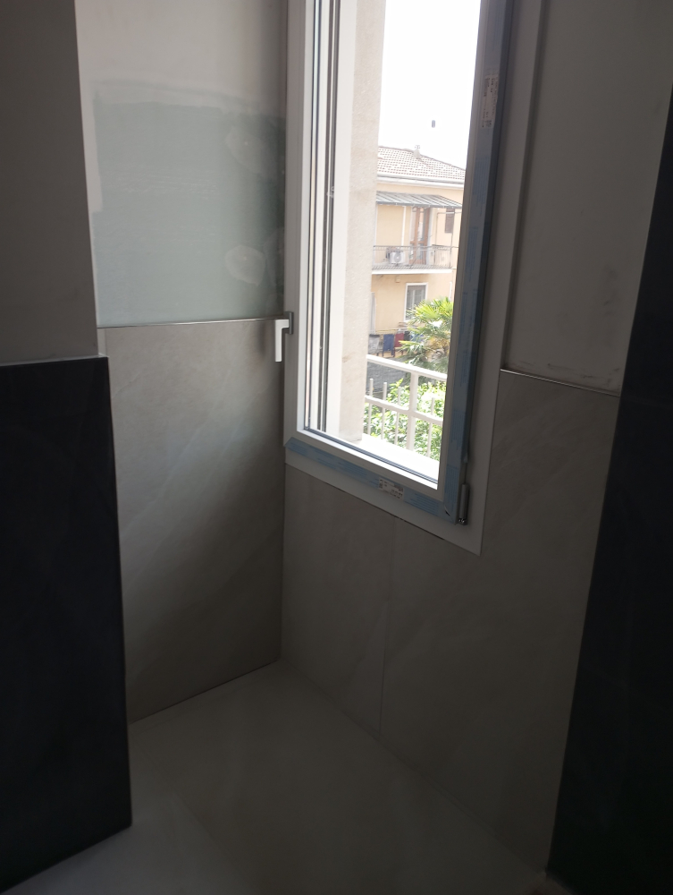 Un bagno completamente rinnovato a Garbagnate Milanese